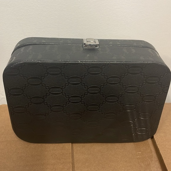 New Luxe faux leather luxury pink velvet interior compact jewelry box organizer - Picture 5 of 5